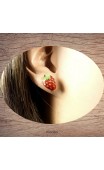 Boucles d'oreilles petites fraises des bois