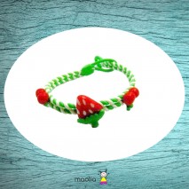 Bracelet tressé vert fruits rouges 